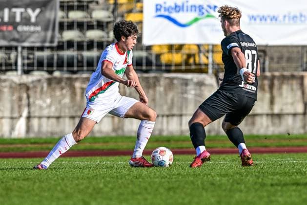 Football, RL Bayern, FC Augsburg II - SpVgg Hankhofen-Hailing