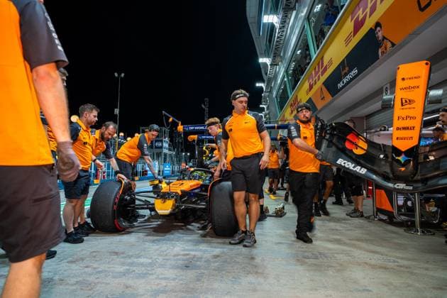 Singapore Grand Prix 2025 - Practice Day Lando Norris (Gbr) of McLaren Racing 4 after his pitlane crash with Charles Leclerc (Mon) of Scuderia Ferrari 16 on Friday during Formula 1 Singapore Airlines Singapore Grand Prix 2025 at the Marina Bay Street Circuit on October 3, 2025. Photo by Antoine Lapeyre ABACAPRESS.COM Singapore Singapore  Copyright: xLapeyrexAntoine ABACAx