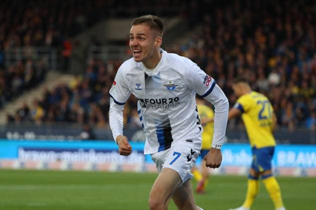 Braunschweig vs Paderborn, 2 BL Braunschweig, 03 10 2025, FOOTBALL Eintracht Braunschweig vs SC Paderborn, 2 BL, Season 2025 26 Filip Bilbija SC Paderborn celebrates after scoring a header to make it 0 1 Braunschweig