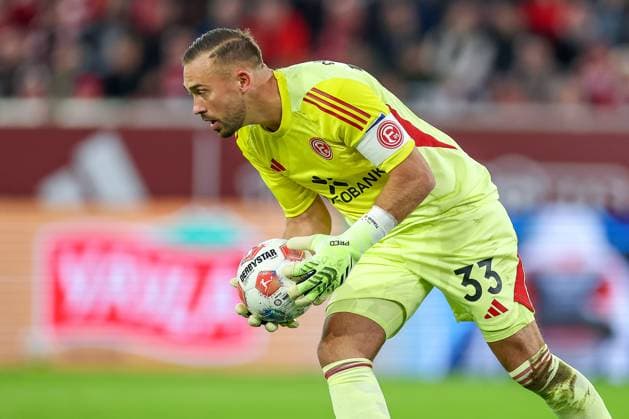 03 10 2025, Football, Fortuna Düsseldorf 1 FC Nürnberg, 2 Fußball Bundesliga, Merkur Spiel Arena, Saison 2025 2026 Goalkeeper Florian Kastenmeier Fortuna Düsseldorf 33 DFB regulations prohibit any use of photographs as image sequences and or quasi video Nordrhein Westfalen Germany
