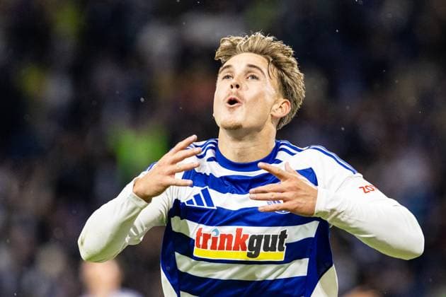 3 Liga 10 Matchday MSV Duisburg FC Hansa Rostock 03 10 2025 MSV Duisburg celebrates the goal, 1 0 by Patrick Sussek MSV Duisburg, 37 3 Liga 10 Matchday MSV Duisburg FC Hansa Rostock Schauinsland Reisen Arena, Duisburg 03 10 2025 DFB regulations prohibit any use of photographs as image sequences and or quasi video Copyright: xBEAUTIFULxSPORTS Buriakovx