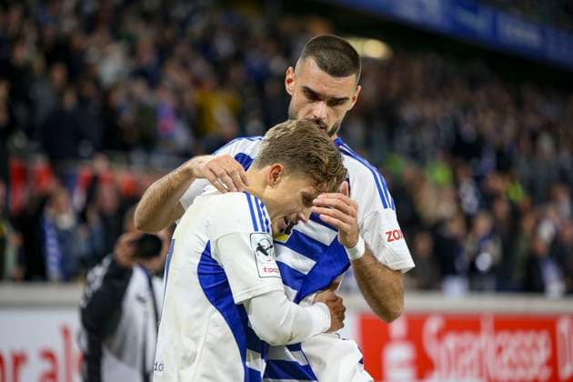 Duisburg, Germany, 03 10 25 Patrick Sussek MSV Duisburg goal celebration, cheers with Rasim Bulic MSV Duisburg after scoring the 1-0 goal during the 3 Liga match MSV Duisburg vs FC Hansa Rostock at the schauinsland reisen arena Duisburg schauinsland reisen arena North Rhine Westphalia Germany Copyright: xBrauer-Fotoagenturx xAdrianxSchlx