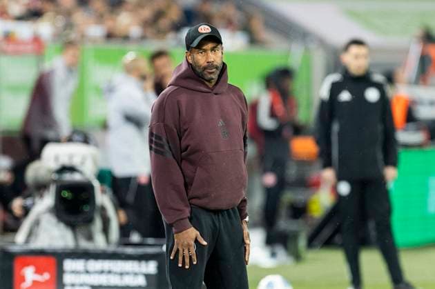2 Fußball Bundesliga, Fortuna Düsseldorf 1 FC Nürnberg 03 10 2025 Daniel Thioune Fortuna Düsseldorf, Head Coach 2 Fußball Bundesliga, Fortuna Düsseldorf 1 FC Nürnberg, 8 Spieltag, am 03 10 2025, Merkur Spiel Arena, Düsseldorf DFL regulations prohibit any use of photographs as image sequences and or quasi video Copyright: xBEAUTIFULxSPORTS Meuselx