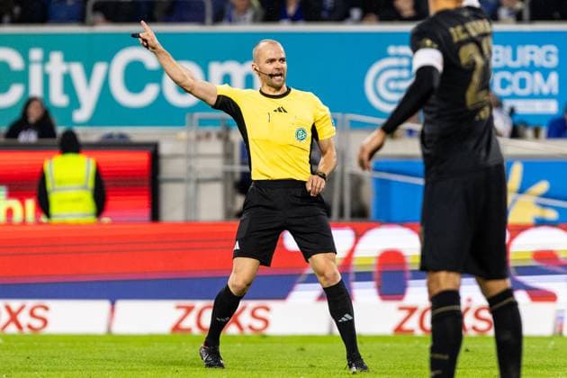 3 Liga 10 Matchday MSV Duisburg FC Hansa Rostock 03 10 2025 Patrick Schwengers Referee, Frankfurt am Main 3 Liga 10 Matchday MSV Duisburg FC Hansa Rostock Schauinsland Reisen Arena, Duisburg 03 10 2025 DFB regulations prohibit any use of photographs as image sequences and or quasi video Copyright: xBEAUTIFULxSPORTS Buriakovx