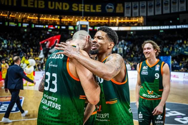 Basketball Berlin 03 10 2025 Season 2025 2026 EasyCredit BBL 1 Bundesliga Main Round Alba Berlin VET CONCEPT Gladiators Trier Maik Zirbes Trier, No 33 Urald King Trier, No 20