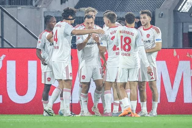 03 10 2025, Football, Fortuna Düsseldorf 1 FC Nürnberg, 2 Fußball Bundesliga, Merkur Spiel Arena, Saison 2025 2026 Goal celebration after the goal to 2 1 by scorer Julian Justvan 1FC Nuernberg 10 after penalty DFB regulations prohibit any use of photographs as image sequences and or quasi video Nordrhein Westfalen Germany