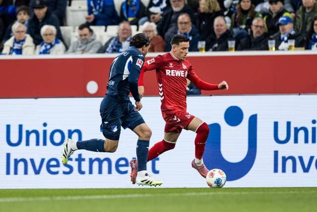 1 Soccer Bundesliga TSG 1899 Hoffenheim 1 FC Köln 03 10 2025 duel Leon Avdullahu TSG 1899 Hoffenheim, 7 , Said El Mala 1 FC Köln, 13 1 Soccer Bundesliga, TSG 1899 Hoffenheim 1 FC Köln, Sinsheim, PREZERO Arena am 03 10 2025 DFL REGULATIONS PROHIBIT ANY USE OF PHOTOGRAPHS AS IMAGE SEQUENCES AND OR QUASI VIDEO Copyright: xBEAUTIFULxSPORTS Wunderlx