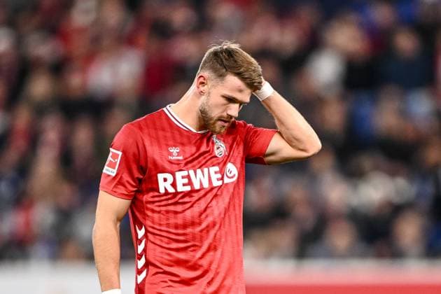 Jan Thielmann (1. FC Köln) gestikuliert, gestik enttaeusscht waehrend des spiels der Bundesliga zwischen TSG Hoffenheim und 1. FC Köln, PreZero Arena am 03. October 2025 in Sinsheim, Deutschland. (Foto von Harry Langer DeFodi Images) +++ Jan Thielmann (1. FC Köln) gestures looks dejected during the Bundesliga match between TSG Hoffenheim and 1. FC Köln at PreZero Arena on October 3, 2025 in Sinsheim, Germany. (Photo by Harry Langer DeFodi Images) DFL regulations prohibit any use of photographs as image sequences and or quasi-video. (Photo by Harry Langer DeFodi Images) DFL regulations prohibit any use of photographs as image sequences and or quasi-video. Jan Thielmann 1 FC Köln gestures, gestures dejected during the Bundesliga match between TSG Hoffenheim and 1 FC Köln, PreZero Arena on October 03 2025 in Sinsheim, Germany Photo by Harry Langer DeFodi Images Jan Thielmann 1 FC Köln gestures looks dejected during the Bundesliga match between TSG Hoffenheim and 1 FC Köln at PreZero Arena on October 3, 2025 in Sinsheim, Germany Photo by Harry Langer DeFodi Images DFL regulations prohibit any use of photographs as image sequences and or quasi video Photo by Harry Langer DeFodi Images DFL regulations prohibit any use of photographs as image sequences and or quasi video