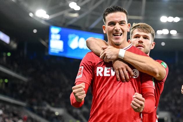 Saïd El Mala (1. FC Köln) und Jan Thielmann (1. FC Köln) Torjubel, jubelt mit seiner Mannschaft nach treffer zum 0:1 waehrend des spiels der Bundesliga zwischen TSG Hoffenheim und 1. FC Köln, PreZero Arena am 03. October 2025 in Sinsheim, Deutschland. (Foto von Harry Langer DeFodi Images) +++ Saïd El Mala (1. FC Köln) und Jan Thielmann (1. FC Köln) celebrates after scoring his team s first goal with teammates during the Bundesliga match between TSG Hoffenheim and 1. FC Köln at PreZero Arena on October 3, 2025 in Sinsheim, Germany. (Photo by Harry Langer DeFodi Images) DFL regulations prohibit any use of photographs as image sequences and or quasi-video. (Photo by Harry Langer DeFodi Images) DFL regulations prohibit any use of photographs as image sequences and or quasi-video. Saï¯d El Mala 1 FC Köln and Jan Thielmann 1 FC Köln celebrates after scoring his team s first goal with teammates during the Bundesliga match between TSG Hoffenheim and 1 FC Köln, PreZero Arena on October 03, 2025 in Sinsheim, Germany, Germany Photo by Harry Langer DeFodi Images Saï¯d El Mala 1 FC Köln and Jan Thielmann 1 FC Köln celebrates after scoring his team s first goal with teammates during the Bundesliga match between TSG Hoffenheim and 1 FC Köln at PreZero Arena on October 3, 2025 in Sinsheim, Germany Photo by Harry Langer DeFodi Images DFL regulations prohibit any use of photographs as image sequences and or quasi video Photo by Harry Langer DeFodi Images DFL regulations prohibit any use of photographs as image sequences and or quasi video
