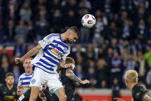 Duisburg, Germany, 03 10 25 Rasim Bulic MSV Duisburg and Andreas Voglsammer FC Hansa Rostock fighting for the ball during the match of the 3 Liga MSV Duisburg vs FC Hansa Rostock in the schauinsland reisen arena Duisburg schauinsland reisen arena North Rhine Westphalia Germany Copyright: xBrauer-Fotoagenturx xAdrianxSchlx