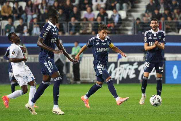 FOOTBALL : Paris FC Vs FC Lorient - Ligue 1 - 03 10 2025 Maxime Lopez (Paris FC) ParisFrance  Copyright: xMichtofx