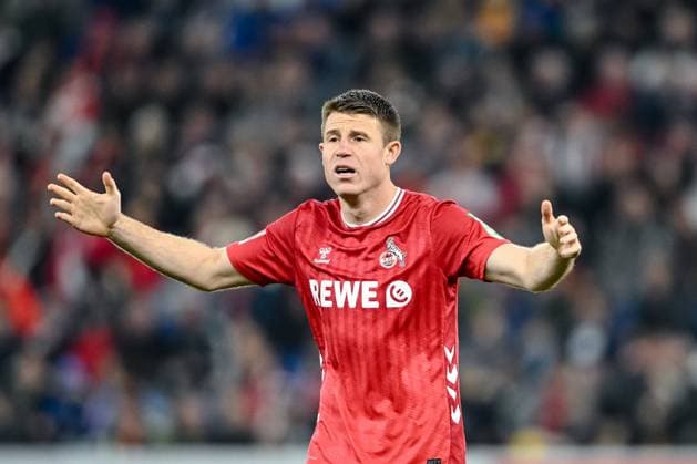 Dominique Heintz (1. FC Köln) gestikuliert, gestik waehrend des spiels der Bundesliga zwischen TSG Hoffenheim und 1. FC Köln, PreZero Arena am 03. October 2025 in Sinsheim, Deutschland. (Foto von Harry Langer DeFodi Images) +++ Dominique Heintz (1. FC Köln) gestures during the Bundesliga match between TSG Hoffenheim and 1. FC Köln at PreZero Arena on October 3, 2025 in Sinsheim, Germany. (Photo by Harry Langer DeFodi Images) DFL regulations prohibit any use of photographs as image sequences and or quasi-video. (Photo by Harry Langer DeFodi Images) DFL regulations prohibit any use of photographs as image sequences and or quasi-video. Dominique Heintz 1 FC Köln gesticulates, gestures during the Bundesliga match between TSG Hoffenheim and 1 FC Köln, PreZero Arena am 03 October 2025 in Sinsheim, Germany Photo by Harry Langer DeFodi Images Dominique Heintz 1 FC Köln gestures during the Bundesliga match between TSG Hoffenheim and 1 FC Köln at PreZero Arena on October 3, 2025 in Sinsheim, Germany Photo by Harry Langer DeFodi Images DFL regulations prohibit any use of photographs as image sequences and or quasi video Photo by Harry Langer DeFodi Images DFL regulations prohibit any use of photographs as image sequences and or quasi video