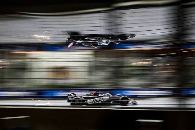 October 3, 2025, Singapore, Singapour: 87 BEARMAN Ollie Oliver (gbr), Haas F1 Team VF-25 Ferrari, action during the 2025 Formula 1 Singapore Grand Prix, 18th round of the 2025 FIA Formula One World Championship, WM, Weltmeisterschaft from October 3 to 5, 2025 on the Marina Bay Street Circuit, in Singapore - Photo Xavier Bonilla DPPI Singapore Singapour - ZUMAa181 20251003_zaa_a181_279 Copyright: xXavixBonillax