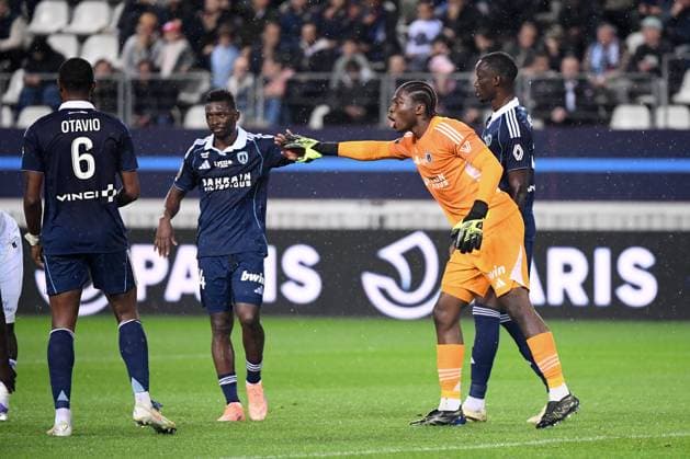 Paris FC v FC Lorient - Ligue 1 McDonald s 2025 2026 14 Hamari TRAORE (pfc) - 16 Obed NKAMBADIO (pfc) during the Ligue 1 McDonald s match between Paris and Lorient at Stade Jean Bouin on October 3, 2025 in Paris, France. Paris France  Copyright: xFEPx 776348148