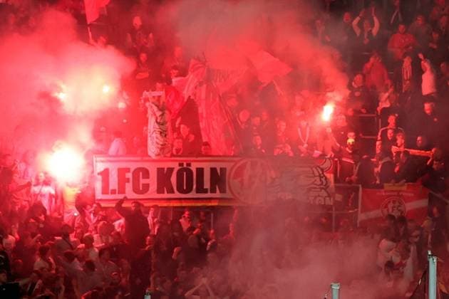 03 10 2025, xrekx, Soccer 1 Bundesliga, TSG 1899 Hoffenheim 1 FC Köln v l Koeln Fans ,Atmosphere, Scarves, Shirt, Flag, Banner, Ultras, Spectators, Visitors, Choreo, Choreography, atmosphere, spectators, Visitors DFL DFB REGULATIONS PROHIBIT ANY USE OF PHOTOGRAPHS as IMAGE SEQUENCES and or QUASI VIDEO Sinsheim