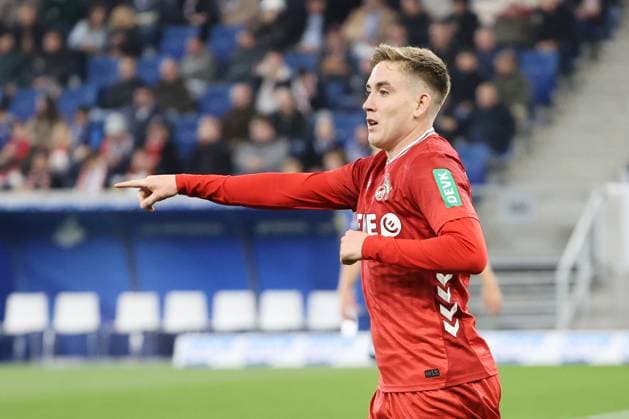 03 10 2025, xtvx, Soccer 1 Bundesliga, TSG 1899 Hoffenheim 1 FC Köln v l Isak Johannesson 1 FC Koeln gives instructions, gesticulates, gesticulates with arms gives instructions, gesticulates DFL DFB REGULATIONS PROHIBIT ANY USE OF PHOTOGRAPHS as IMAGE SEQUENCES and or QUASI VIDEO Sinsheim