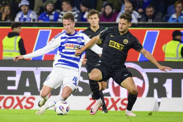 3 Liga MSV Duisburg FC Hansa Rostsock FOR EDITORIAL PURPOSES ONLY p Soccer 3 Liga MSV Duisburg FC Hansa Rostsock on 03 10 25 at Schauinsland Reisen Arena in Duisburg X Germany Nordrhein Westfalen Duisburg Copyright JakobxKlos Copyright: JakobxKlos doc82nx5xokquo1upbucpj ,EDITORIAL USE ONLY Copyright: JakobxKlos
