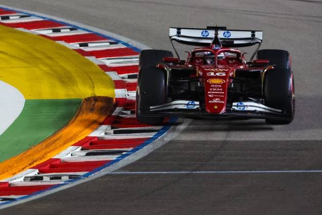 FORMULE 1 : Grand prix de Singapour - 03 10 2025 16 Charles Leclerc (MCO) Scuderia Ferrari HP (ITA) SF25 Ferrari during the 2025 Formula One Singapore Grand Prix, 18th round of the 2025 Formula 1 World Championship, WM, Weltmeisterschaft taking place from October 03 to 05, 2025 on the Marina Bay Street circuit in Singapore (SGP) SINGAPORESingapore  Copyright: xMPSxAGENCYx