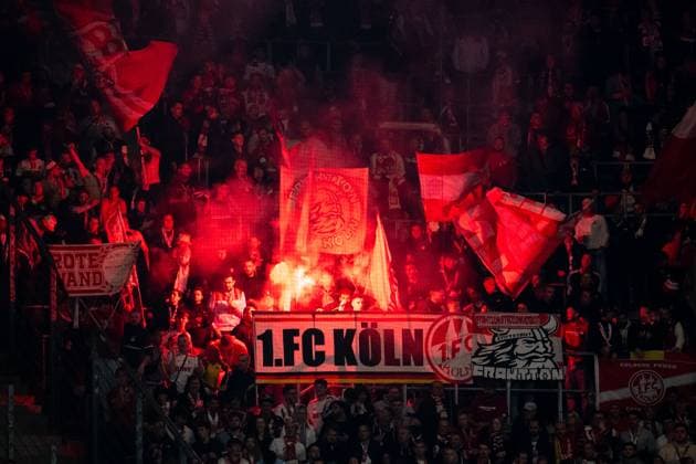 Pyro Pyrotechnics of the Cologne fans Ultras in the guest block, GER, TSG 1899 Hoffenheim vs 1 FC Koeln, Fussball Bundesliga, 6 Spieltag, Saison 2025 2026, 03 10 2025 DFB DFL regulations prohibit any use of photographs as image sequences and or quasi video GER, TSG 1899 Hoffenheim vs 1 FC Koeln, Fussball Bundesliga, 6 Spieltag, Saison 2025 2026, 03 10 2025 Sinsheim Copyright: xEibner-Pressefoto Memmlerx EP_MMR
