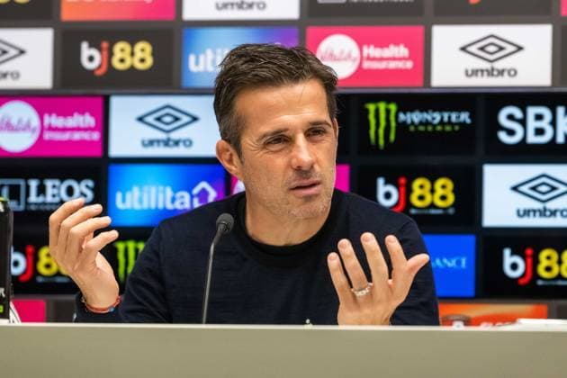 Bournemouth v Fulham Premier League 03 10 2025. Fulham manager Marco Silva gestures during post match press conference, PK, Pressekonferenz after the Premier League match between Bournemouth and Fulham at the Vitality Stadium, Bournemouth, England on 3 October 2025. Bournemouth Vitality Stadium Dorset England Editorial use only DataCo restrictions apply See www.football-dataco.com , Copyright: xGrahamxHuntx PSI-22994-0133