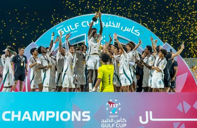 UNITED ARAB EMIRATES V SAUDI ARABIA ,FINAL U-17 GULF CUP QATAR 2025 Players of Saudi Arabia celebrate with trophy after winning the Arab Gulf Cup Football Federation (AGCFF) U-17 Gulf Cup Qatar 2025 final football match between United Arab Emirates and Saudi Arabia at Grand Hamad Stadium in Doha, Qatar, on October 3, 2025. DOHA Qatar Copyright: xNOUSHADx