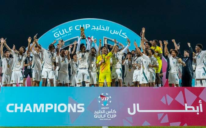 UNITED ARAB EMIRATES V SAUDI ARABIA ,FINAL U-17 GULF CUP QATAR 2025 Players of Saudi Arabia celebrate with trophy after winning the Arab Gulf Cup Football Federation (AGCFF) U-17 Gulf Cup Qatar 2025 final football match between United Arab Emirates and Saudi Arabia at Grand Hamad Stadium in Doha, Qatar, on October 3, 2025. DOHA Qatar Copyright: xNOUSHADx
