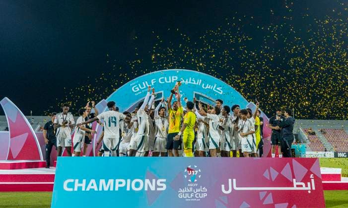 UNITED ARAB EMIRATES V SAUDI ARABIA ,FINAL U-17 GULF CUP QATAR 2025 Players of Saudi Arabia celebrate with trophy after winning the Arab Gulf Cup Football Federation (AGCFF) U-17 Gulf Cup Qatar 2025 final football match between United Arab Emirates and Saudi Arabia at Grand Hamad Stadium in Doha, Qatar, on October 3, 2025. DOHA Qatar Copyright: xNOUSHADx