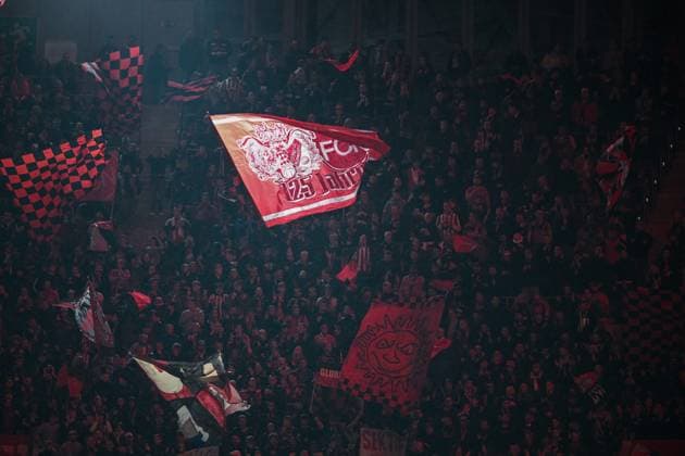 2 Bundesliga Fortuna Düsseldorf 1 FC Nürnberg on 03 10 2025 at the MERKUR SPIEL ARENA in Düsseldorf Flag of the fans from Nürnberg MT