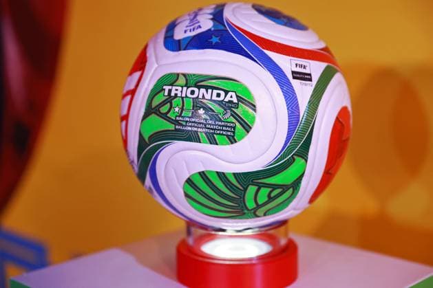 Launch of the FIFA World Cup, WM, Weltmeisterschaft, Fussball 2026 official match ball in Mexico City MEXICO CITY, MEXICO - OCTOBER 03: Trionda the FIFA World Cup 2026 official match ball is displayed during its launch, at the Azteca stadium, in Mexico City, Mexico on October 03, 2025. Daniel Cardenas Anadolu Mexico City Mexico. Editorial use only. Please get in touch for any other usage.  Copyright: x2025xAnadoluxDanielxCardenasx