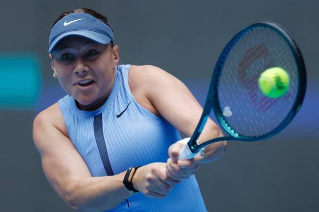BEIJING, CHINA - OCTOBER 04: Amanda Anisimova of the United States returns a shot in the Women s Singles Semifinal match against Coco Gauff of the United States on day 13 of the 2025 China Open at the National Tennis Center on October 4, 2025 in Beijing, China.  Copyright: xChinaxNewsxServicex 111595033088
