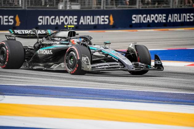 Formula 1 Singapore Airlines Singapore Grand Prix 2025 Remy Midez OVERTAKE MAXPPP - Singapore 04 10 2025 12 ANTONELLI Andrea Kimi (ita), Mercedes AMG Petronas, action at the Formula 1 Singapore Airlines Singapore Grand Prix 2025, the 18th round of the 2025 FIA Formula 1 World Championship, WM, Weltmeisterschaft at the Marina Bay Street Circuit in Singapore, Singapore, from 2 to 5 October 2025 Singapore Marina Bay Street Circuit Singapore  Copyright: xOVERTAKE MAXPPPxRemyxMidezx OVT202510041290 OVT202510041290