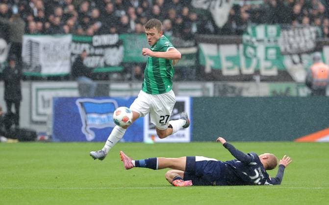 Jano ter Horst, Jon Dagur Thorsteinsson duel match scene Action Sport Football Soccer DFL 2 Bundesliga Men 8 Matchday Season 2025 2026 04 10 2025 Hertha BSC Berlin vs Preußen Münster DFL regulations prohibit any use of photographs as image sequences and or quasi video