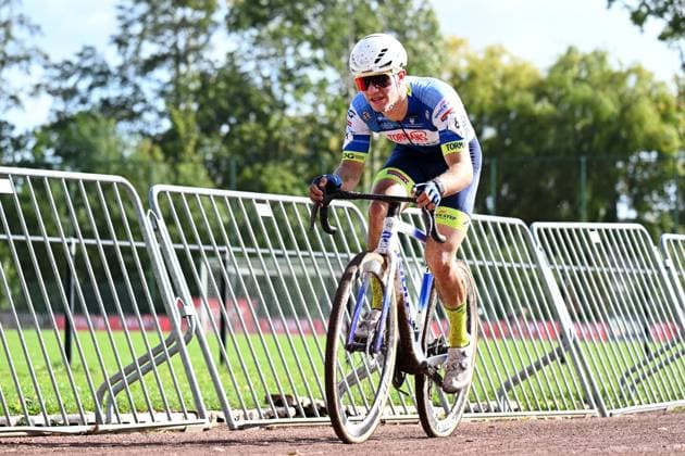 Delano Heeren pictured during the men s juniors race of the Exact Cross, stage 1 (out of 7) in the Exact Cross cyclocross competition, in Meulebeke, on Saturday 04 October 2025. MAARTENxSTRAETEMANS  x136045503x
