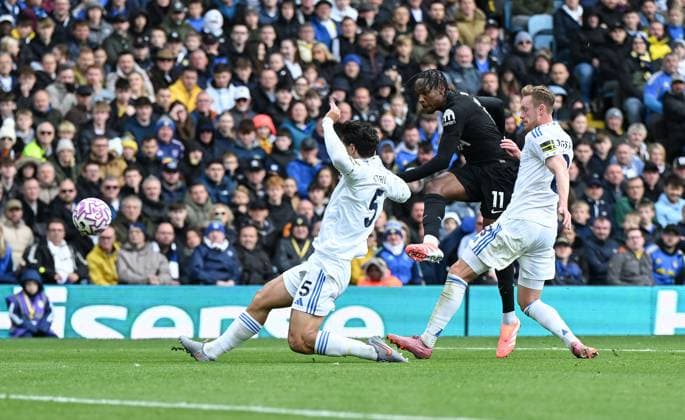 Mathys Tel of Tottenham Hotspur scores the team s first goal Leeds United v Tottenham Hotspur, Premier League, Football, Elland Road, Leeds, UK - 04 Oct 2025Leeds Elland Road United Kingdom EDITORIAL USE ONLY No use with unauthorised audio, video, data, fixture lists, club league logos or live services. Online in-match use limited to 120 images, no video emulation. No use in betting, games or single club league player publications. Copyright: xAnnaxGowthorpe Shutterstockx 15515788aa