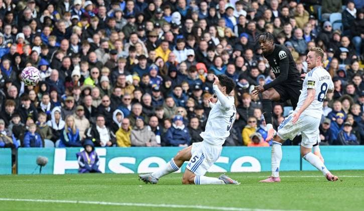 Mathys Tel of Tottenham Hotspur scores the team s first goal Leeds United v Tottenham Hotspur, Premier League, Football, Elland Road, Leeds, UK - 04 Oct 2025Leeds Elland Road United Kingdom EDITORIAL USE ONLY No use with unauthorised audio, video, data, fixture lists, club league logos or live services. Online in-match use limited to 120 images, no video emulation. No use in betting, games or single club league player publications. Copyright: xAnnaxGowthorpe Shutterstockx 15515788ab