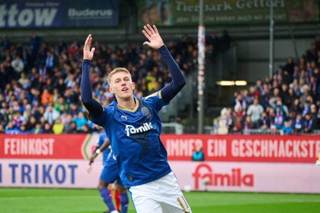04 10 2025, Football, Men, 2 BL Bundesliga , Season 2025 2026, Holstein Kiel SV Darmstadt 98, Matchday 8 Alexander Bernhardsson Kiel, Holstein Stadion Schleswig Holstein Germany