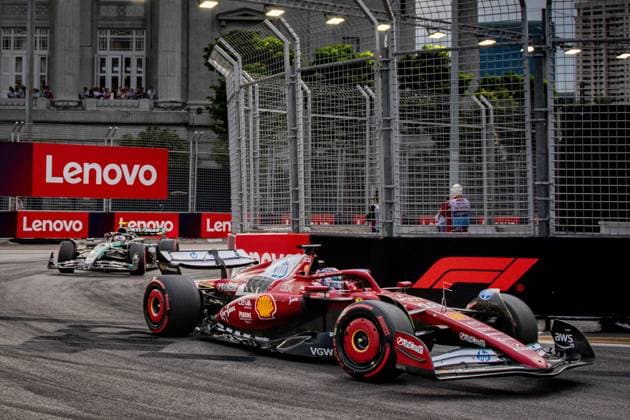 Formula 1 GP Singapore Saturday, 04 10 2025 Charles Leclerc 16, Scuderia Ferrari and Andrea Kimi Antonelli 12, Mercedes AMG Petronas F1 Team Formula 1 GP Singapore Saturday, 04 10 2025 Copyright: xBEAUTIFULxSPORTS Erlhofx