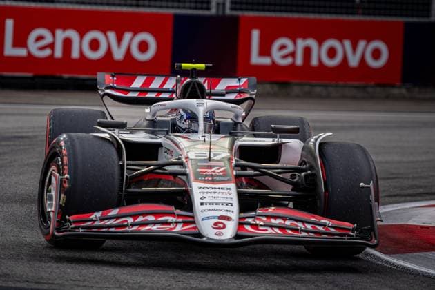 Formula 1 GP Singapore Saturday, 04 10 2025 Oliver Bearman 87, MoneyGram Haas F1 Team Formula 1 GP Singapore Saturday, 04 10 2025 Copyright: xBEAUTIFULxSPORTS Erlhofx