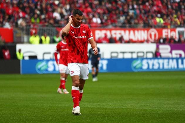 04 10 2025, xmohx, Soccer 2 Bundesliga, 1 FC Kaiserslautern VfL Bochum v l Ivan Prtajin 1 FC Kaiserslautern DFL DFB REGULATIONS PROHIBIT ANY USE OF PHOTOGRAPHS as IMAGE SEQUENCES and or QUASI VIDEO Kaiserslautern