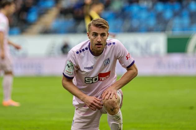 Fridolin Wagner VfL Osnabr ck, 26 at SV Waldhof Mannheim VfL Osnabrueck on 04 10 25 at Carl Benz Stadium, Mannheim xamx Photo Alfio Marino Copyright: