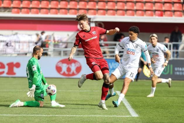 3 Liga FC Ingolstadt 04 SSV Ulm Ortag Christian 39 Ulm Frederik Christensen 11, FCI scoring chance missed David Jonas 15 Ulm 3 Liga FC Ingolstadt 04 Season 2025 2026 SSV Ulm