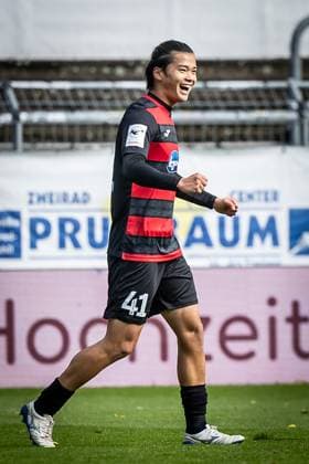 3 Liga FC Viktoria Köln TSV Havelse, 04 10 2025 Soichiro Kozuki cheers to 1 0 Viktoria Köln, 41 Köln, 4 10 2025, 10 matchday of the 3 soccer league, FC Viktoria Köln TSV Havelse at Sportpark Hoehenberg in Cologne The DFL regulations prohibit the use of photographs as image sequences and or quasi videos Copyright: xBEAUTIFULxSPORTS LeahxKohringx
