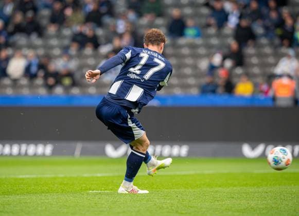 Soccer, Men, Season 2025 2026, 2 Bundesliga 8 Matchday , Hertha BSC SC Preußen Münster, Sebastian Grönning Hertha BSC scores the goal for 2 0, 04 10 2025, Copyright: xSebastianxRäppold MatthiasxKochx