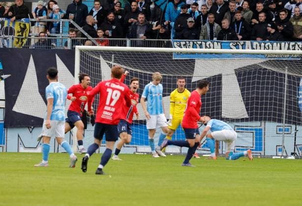 CFC vs FC Eilenburg 04 10 2025, Chemnitz, eins Stadion An der Gellertstrasse, Sport, Fußball, Regionalliga Nordost, Saison 2025 2026, 11 Spieltag, CFC, CFC vs FC Eilenburg Goal for Eilenburg by Kurt Pestel Chemnitz Sachsen BRD