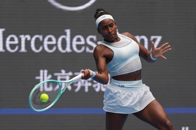 (251004) -- BEIJING, Oct. 4, 2025 -- Coco Gauff hits a return during the women s singles semifinal match between Coco Gauff of the United States and Amanda Anisimova of the United States at 2025 China Open tennis tournament in Beijing, China, Oct. 4, 2025. ) (SP)CHINA-BEIJING-TENNIS-CHINA OPEN-WOMEN S SINGLES-SEMIFINAL (CN) XiexHan 