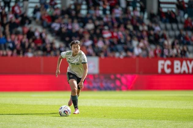 Momoko Tanikawa 18 FC Bayern Muenchen Frauen , FC Bayern Frauen Muenchen SV Werder Bremen, Google Pixel Frauenbundesliga, 5 Spieltag, 04 10 25 DFB regulations prohibit any use of photographs as image sequences and or quasi video kolbert press Muenchen Bayern Germany Copyright: xkolbert-press UlrichxGamelx