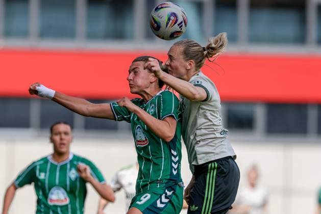 from left Medina Desic SV Werder Bremen, 9 and Magdalena Eriksson FC Bayern München, 5 in header duel, header, duel, action, action, game scene, THE DFB GUIDELINES PROHIBIT ANY USE OF PHOTOGRAPHS AS IMAGE SEQUENCES AND OR QUASI VIDEO DFB REGULATIONS PROHIBIT ANY USE OF PHOTOGRAPHS AS IMAGE SEQUENCES AND OR QUASI VIDEO , 04 10 2025, Munich Germany , Football, Google Pixel Women Bundesliga, FC Bayern Munich SV Werder Bremen xobx