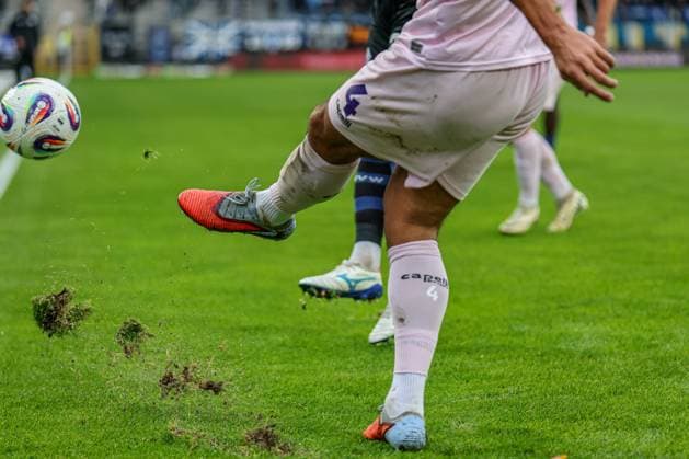SV Waldhof Mannheim VfL Osnabrueck on 04 10 25 at Carl Benz Stadium, Mannheim xamx Photo Alfio Marino Copyright: