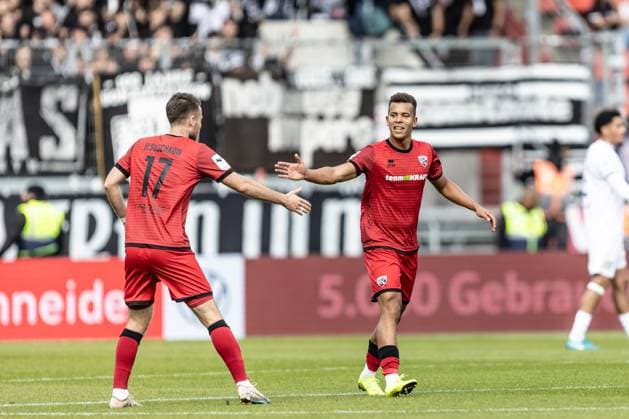 Soccer, Season 2025 2026, 3 Liga, Audi Sportpark Ingolstadt, Matchday 10, FC Ingolstadt SSV Ulm 1846 Soccer, 04 10 2025 04 10 2025, Football, Season 2025 2026, 3 Liga, Audi Sportpark Ingolstadt, Matchday 10, FC Ingolstadt SSV Ulm 1846 Soccer, Goal celebration joy after scoring Goal shot to 1 0 by 22 Marcel Costly FC Ingolstadt Photo Lucca Fundel Ingolstadt Audi Sportpark Bayern Germany
