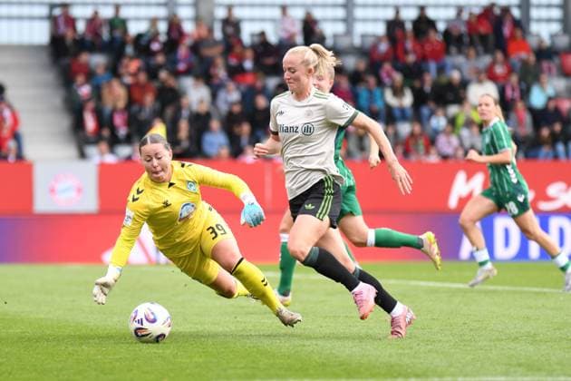 Mariella El Sherif 39 Bremen and Lea Schüller 11 Bayern in action at the Google Pixel Womens Bundesliga match FC Bayern Munich SV Werder Bremen on 04 10 2025 Munich FC Bayern Campus Bayern Germany